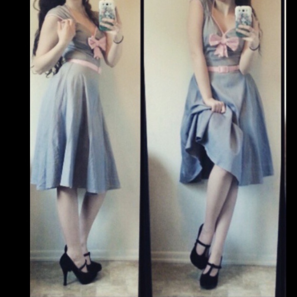 Pinup Girl Grey/Pink Bow dress